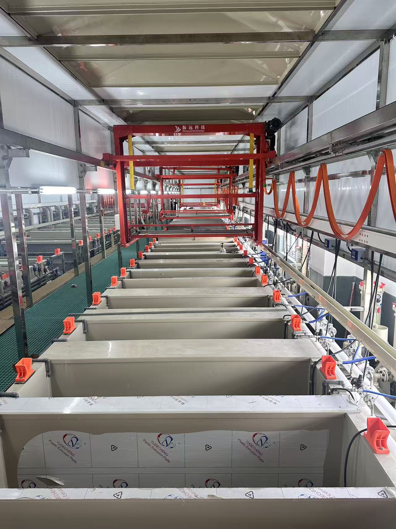 全自動龍門式電鍍生產線